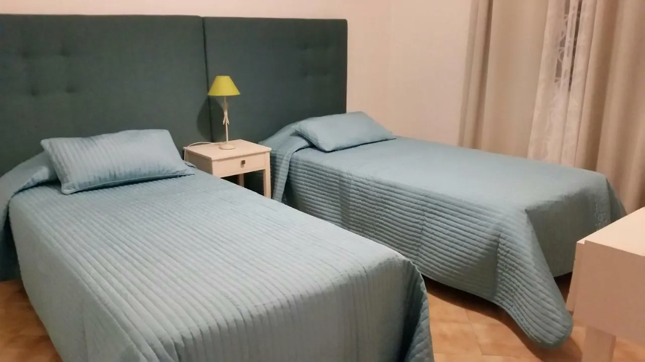 Apartamentos Pinto Quarteira 0*,